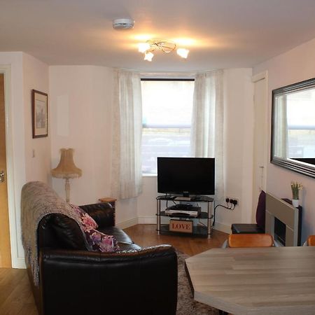 Cadame Apartment Whitby Bagian luar foto
