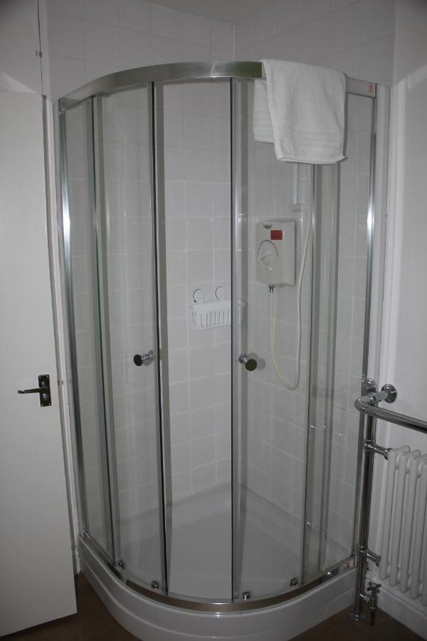 Cadame Apartment Whitby Bagian luar foto