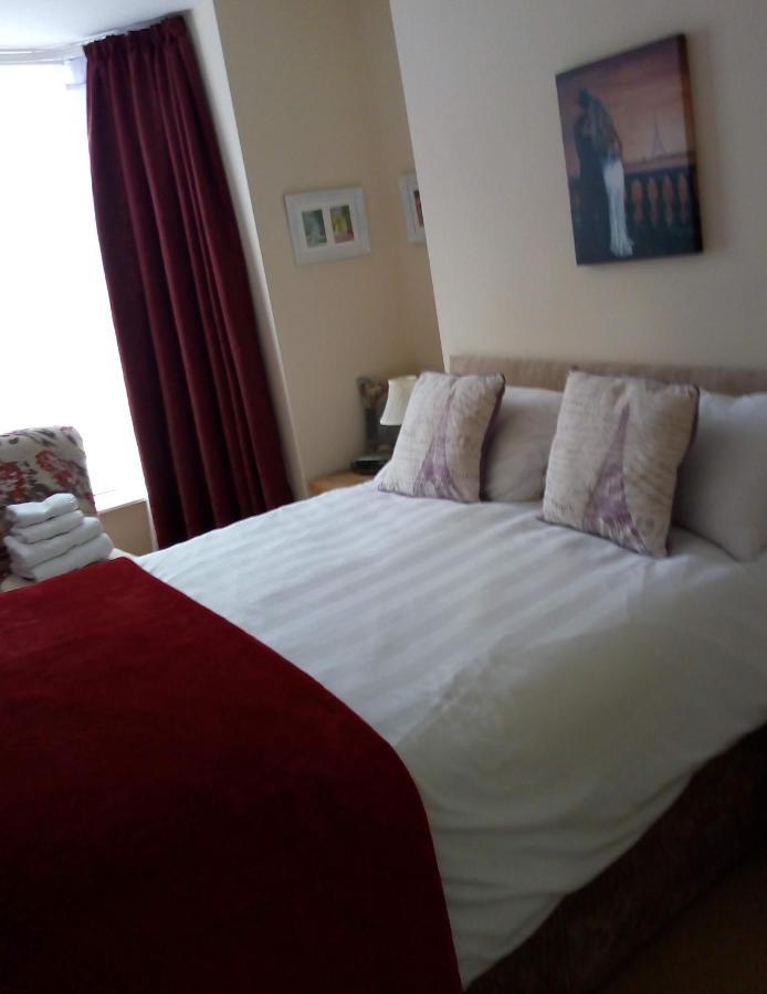 Cadame Apartment Whitby Bagian luar foto